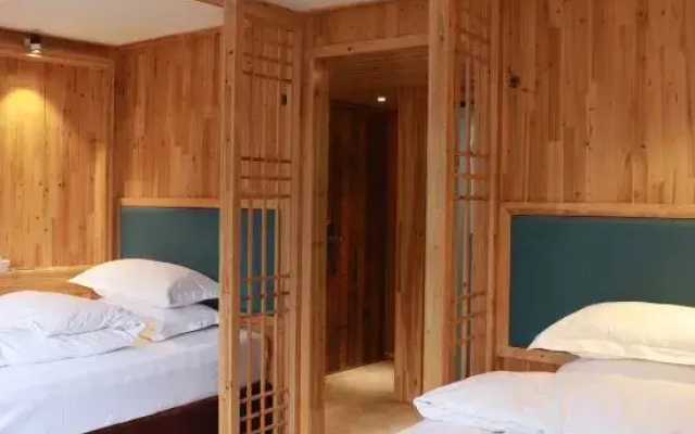 Qianheshun Hotel