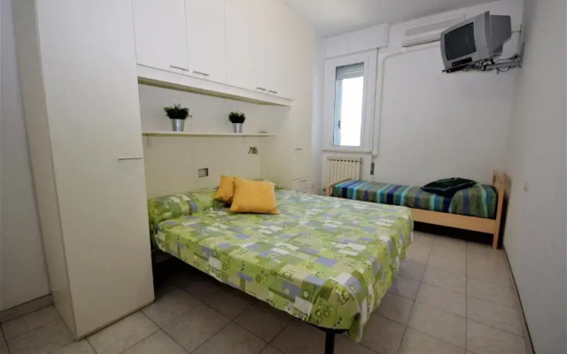 ELENA ATTICO con TERRAZZA, SOLARIUM VISTA MARE e piscina condominiale