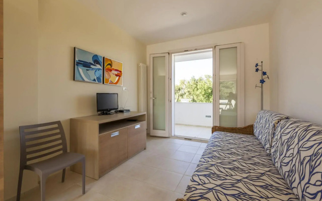 Holiday home with sea-view terrace in Castro-Bellaria PP