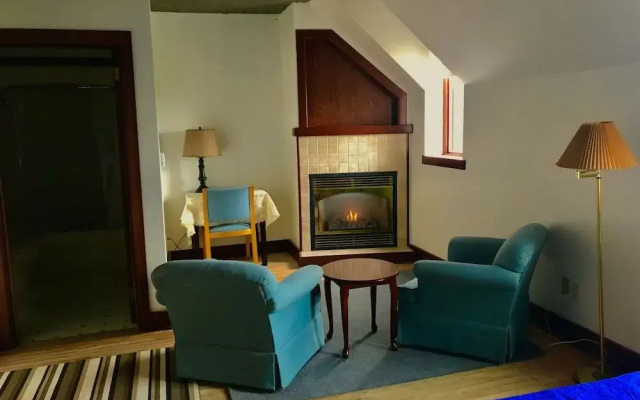 Red Rock Inn