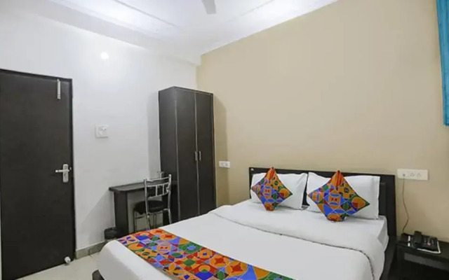 Fabhotel Lily Grand