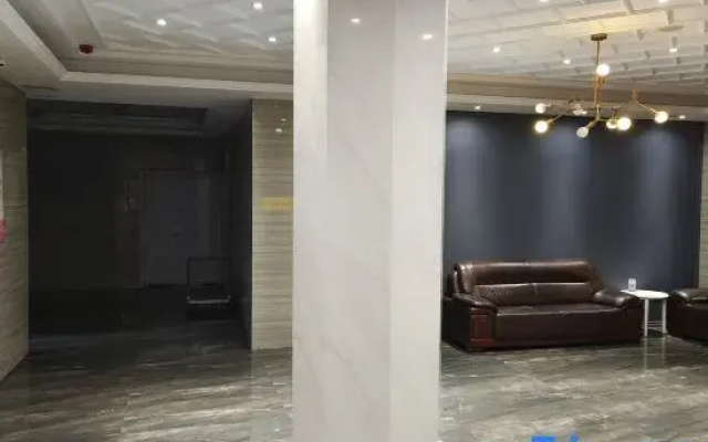 Jinhong Business Hotel