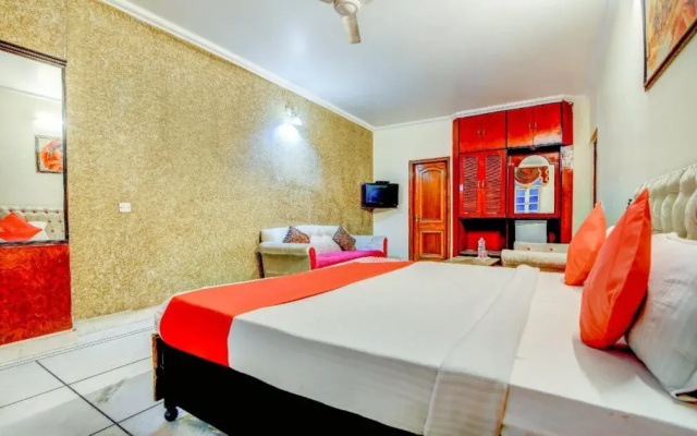 Hotel Rahul Palace