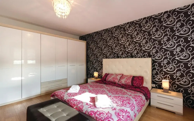 Awesome Home in Rovinj with Hot Tub, WiFi & 2 Bedrooms