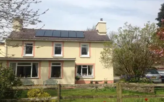 Parc Farm B&B