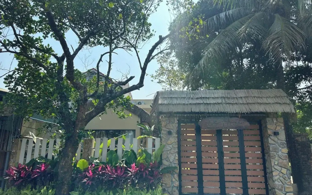 Lá Home