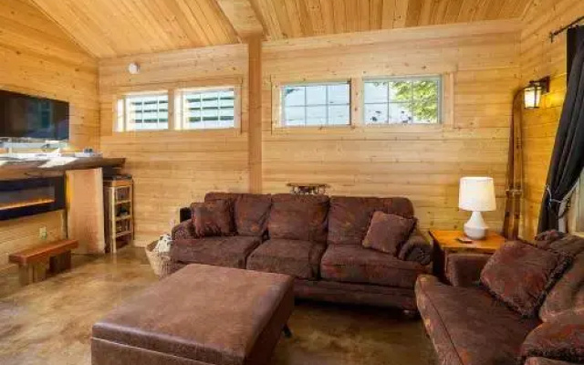 Painted Pony Cabin