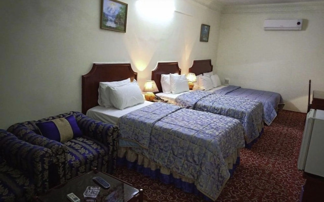 Hotel Indus
