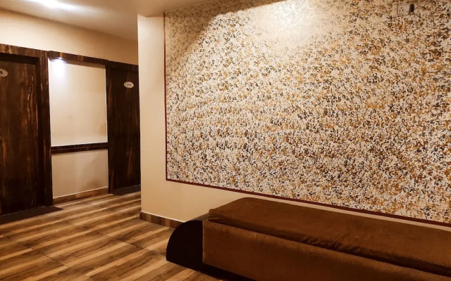 Hotel Bhagwani Palace by OYO Rooms