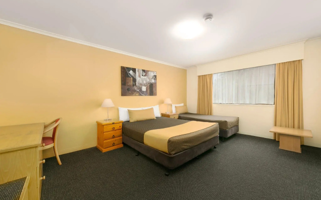 Mt Ommaney Hotel Apartments
