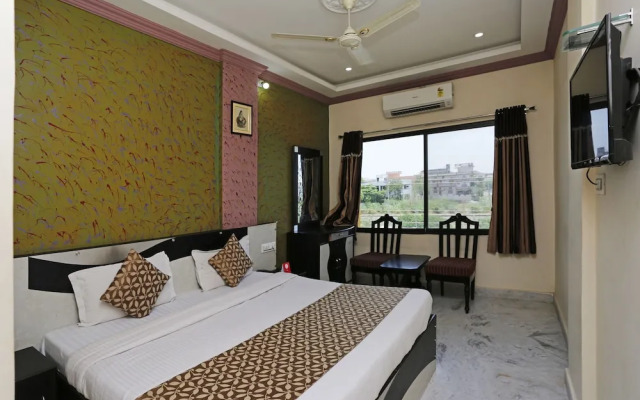 OYO 6541 Hotel Relax Inn