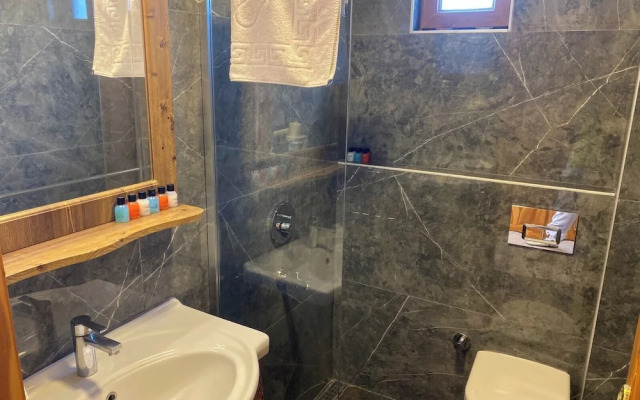 Destina Suit Hotel