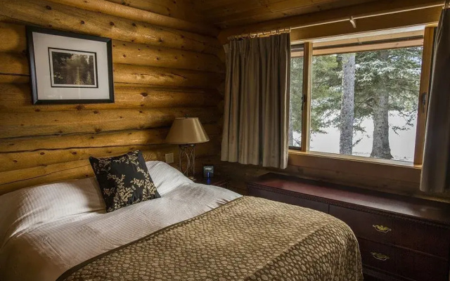 Castle Mountain Chalets