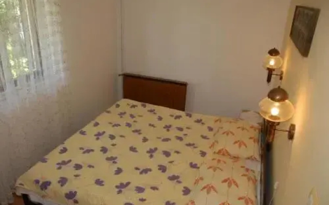 Apartments App.4