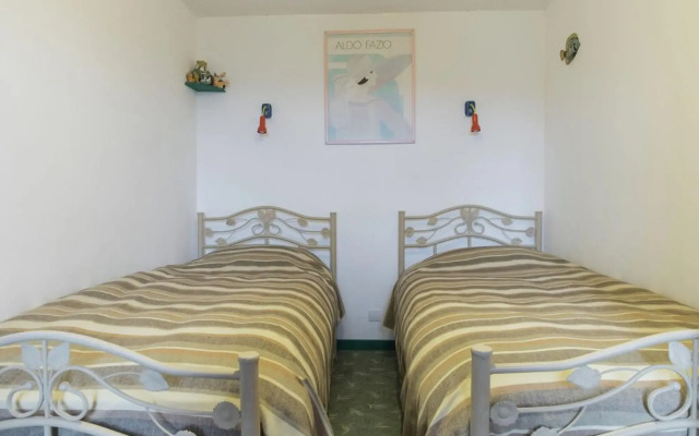 Lovely Holiday Home amidst Meadows in Sourdeval-les-Bois