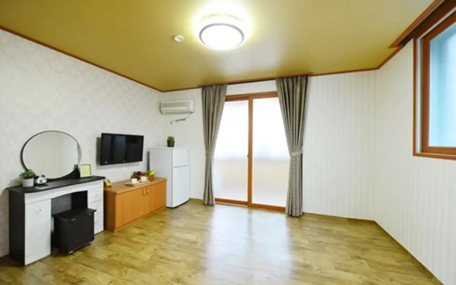 Anmyeondo Ocean View Pension