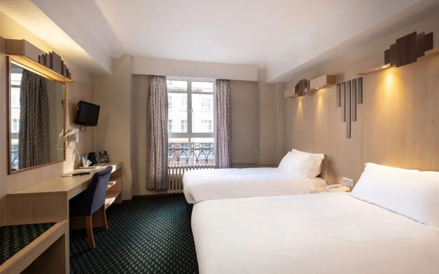 Royal National And Sister Hotels Roulette London