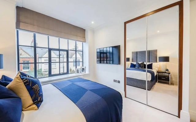 2 Bed Apartment 1st Floor- Gated Riverside Luxury