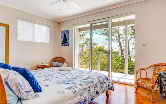 Harlequin Beach House 4pm Check Out Sundays