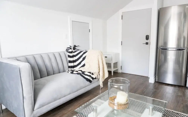 Modern Apt Neardowntown Ideal for Long Stays - U3