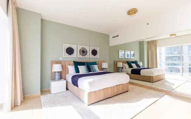 Visually Stunning 2BR in Dubai Marina - Sleeps 5!