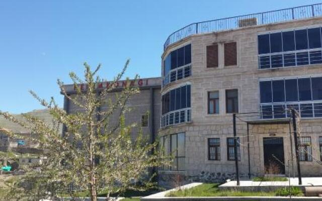 Hekim Konagi Hotel Турция, Гюзельюрт - отзывы, цены и фото номеров - забронировать отель Hekim Konagi Hotel онлайн вид на фасад