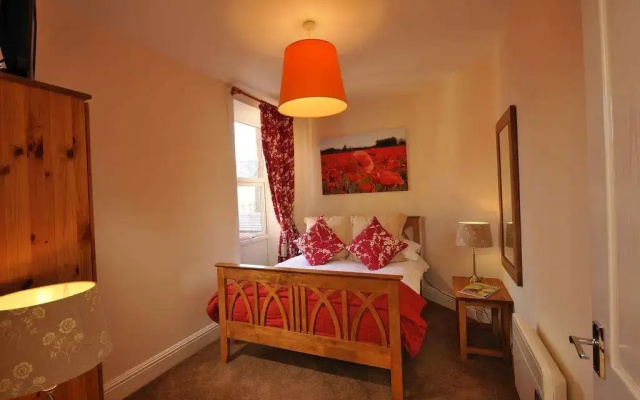 Howarth House Apartments