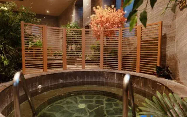 Tang Inn Hot Spring Holiday Hotel