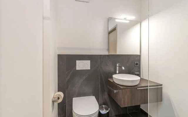Icon H 202 Suite Micro-living