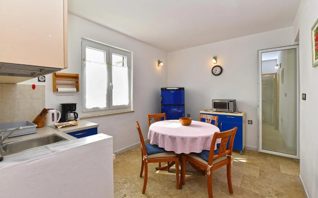 Apartments Anka 372