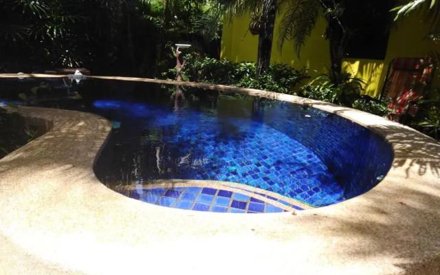 Sanuk Bungalow