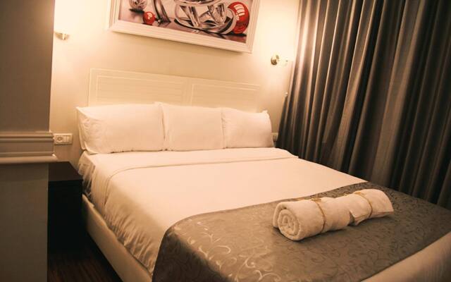 Hotel Lenis вид на фасад