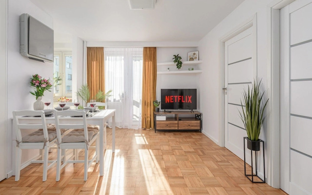 Lumina apart with balcony in Warsaw