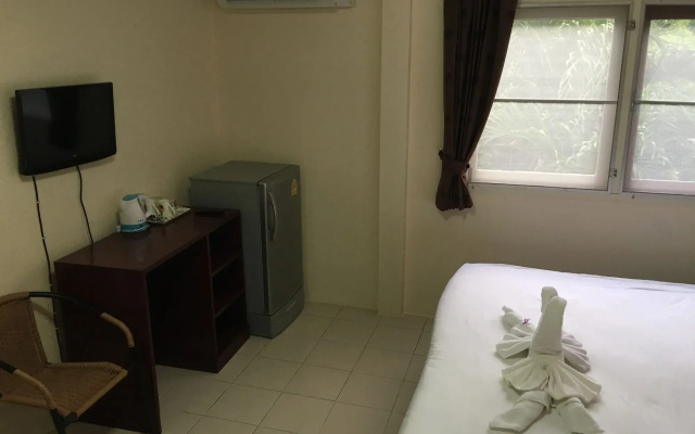 Taphouse Guest House