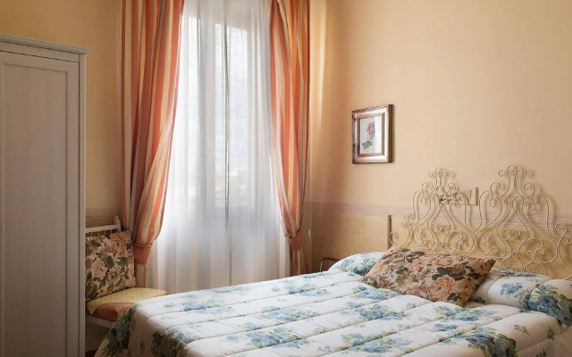 Andrea Hotel
