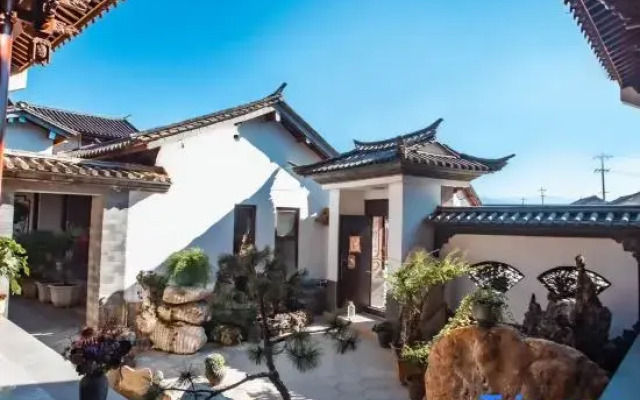 Jianchuan No.1 Riverview Bai-style Courtyard (Shaxi Ancient Town)