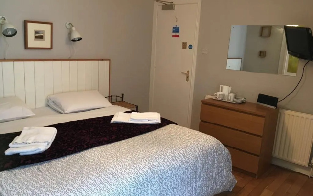 Pearl Court Guesthouse