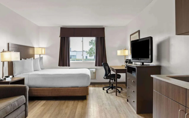 Days Inn - Steinbach