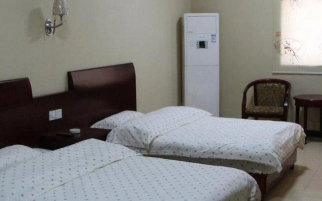Jiuhua Mountain 7766 Business Hotel