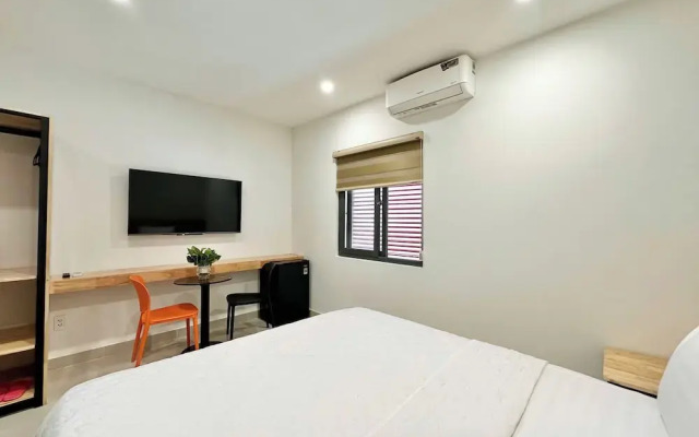 Mona Hotel