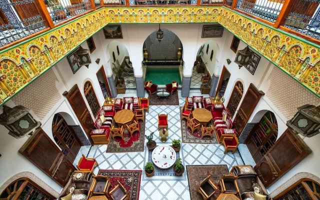 Room in B&B - Riad Authentic Palace & Spa -jawhara