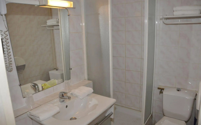 Sarl Hotel Cesar