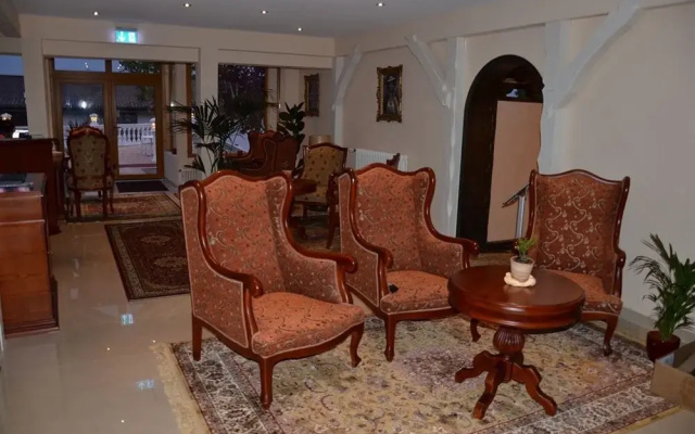 Princess Romantic Hotel