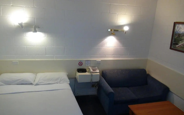 Pathfinder Motel