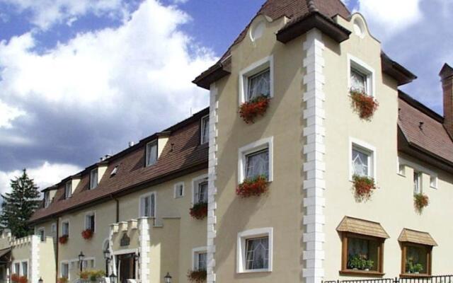 Отель Kikelet Club Hotel Венгрия, Силвашварад - отзывы, цены и фото номеров - забронировать отель Kikelet Club Hotel онлайн вид на фасад