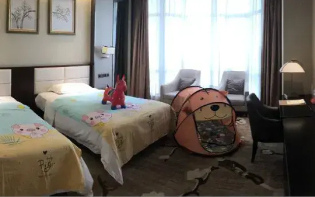 Vienna International Hotel (Jiangmen Hetang Zhongjia Plaza Store)