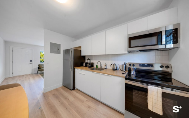 Stylish 1-BD Apt - Gym - Free Parking