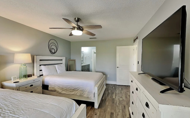 Edgewater Villa #2012 by Southern Vacation Rentals