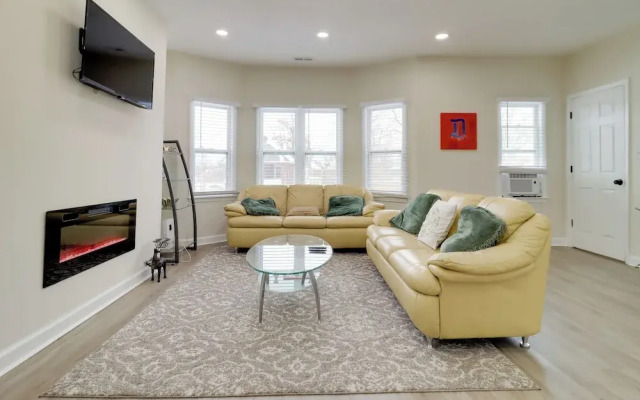 Modern Updates & Great Location! Detroit Duplex