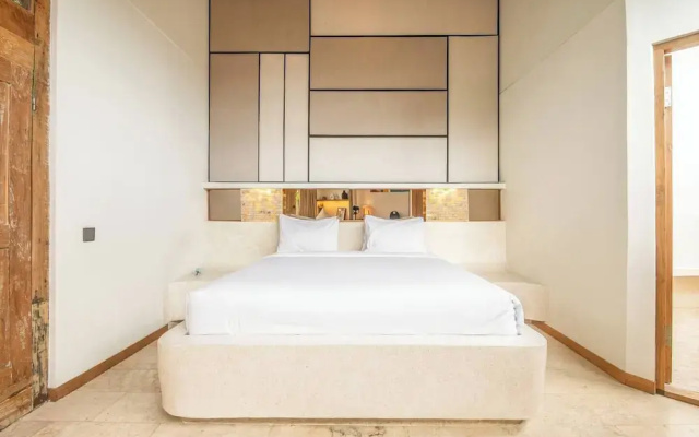 Elegant 1-br Villa With Pool, 800m to Echo Beach